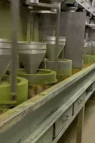 Традиційний помел матча vs. сучасний кульовий млин: у чому різниця?