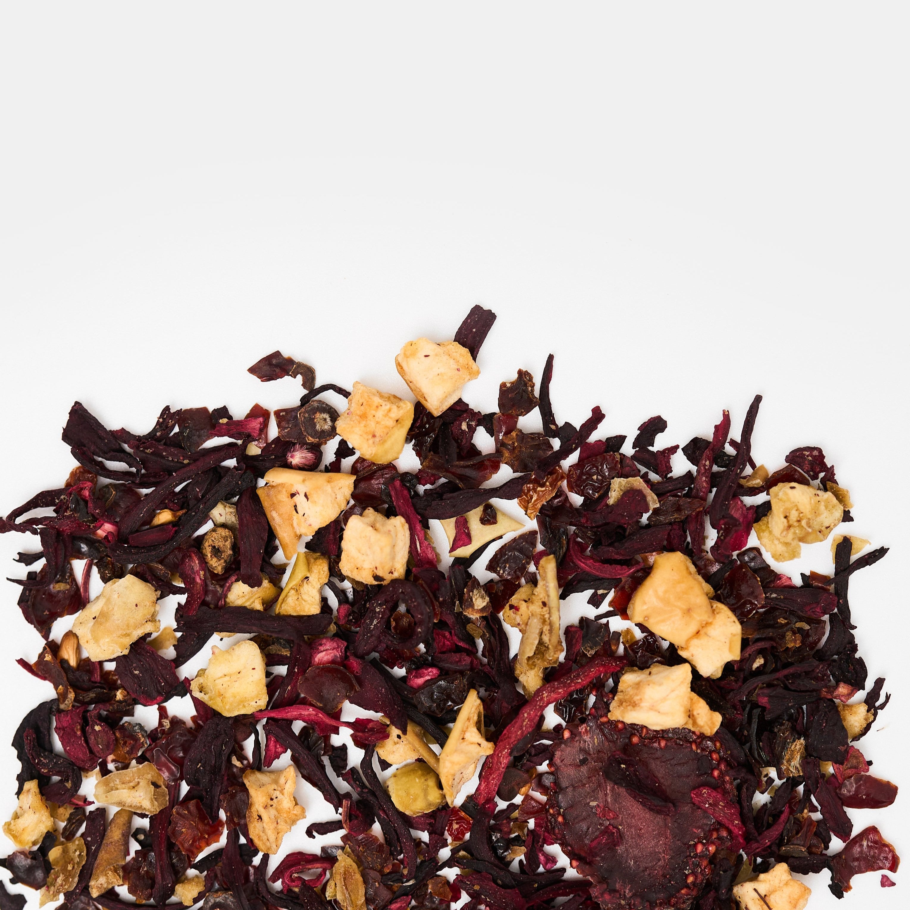 Солодкий травʼяний чай з каркаде, суниці, яблука від Matcher.store