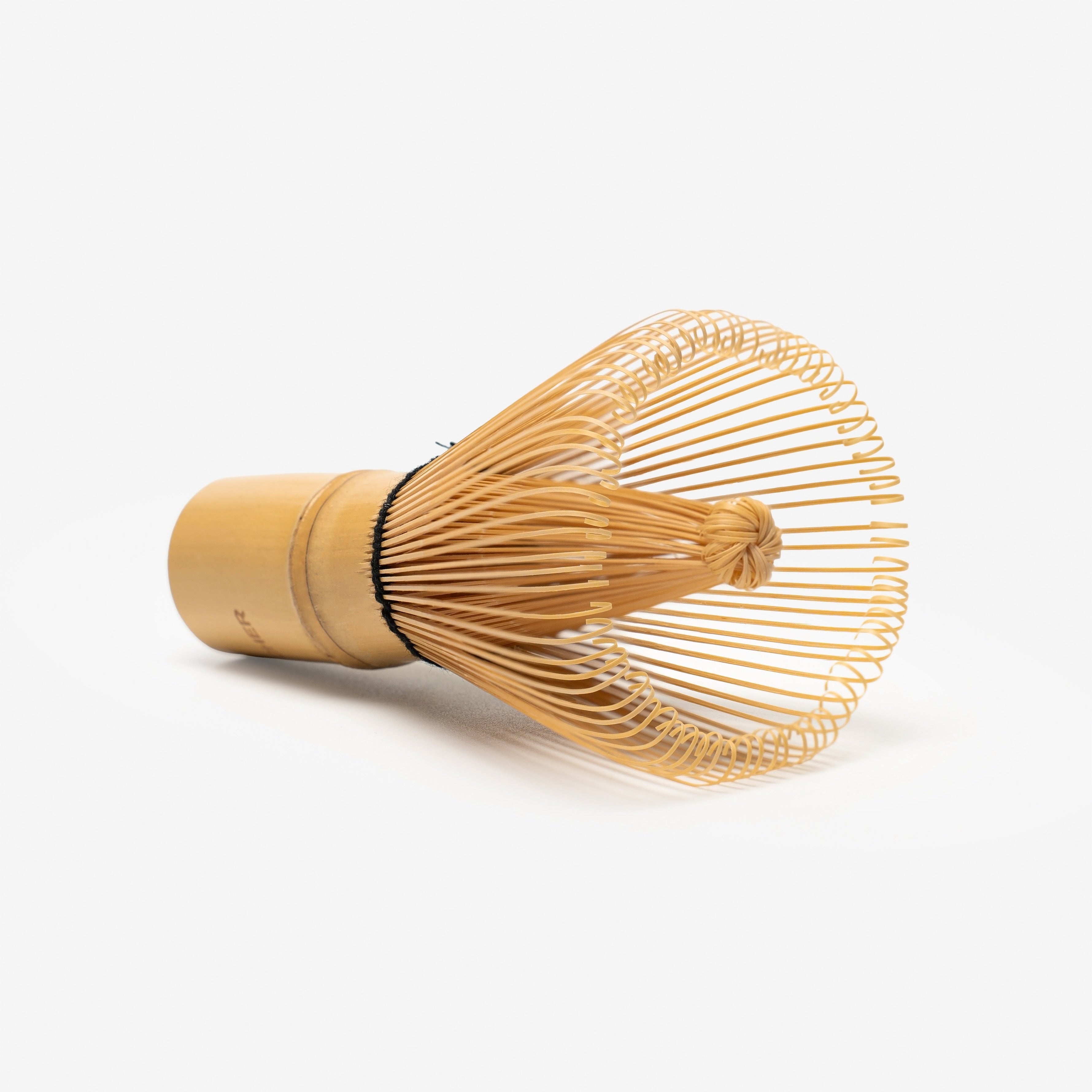 Часен (вінчик) для приготування матча на 76 струн, ідеально тонкі струни та тонка ручка, Chasen matcha whisk Matcher