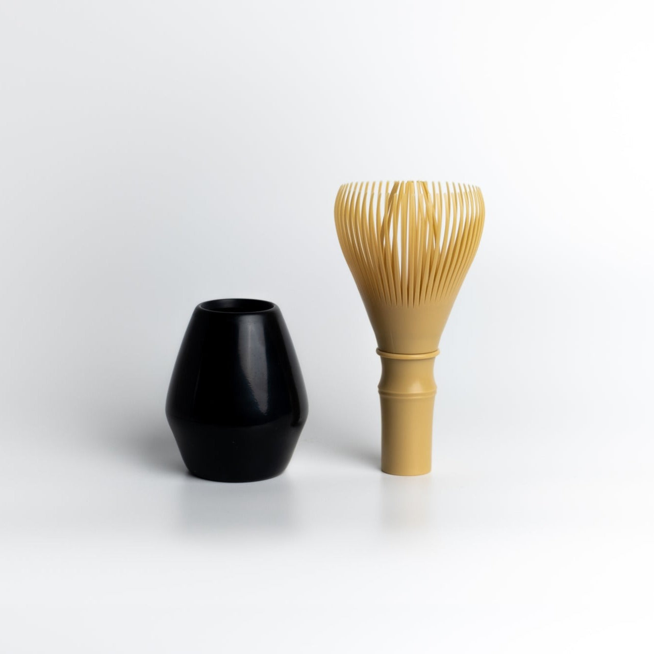 Пластиковий вінчик для матча ( Часен з поліпропілену) з підставочкою