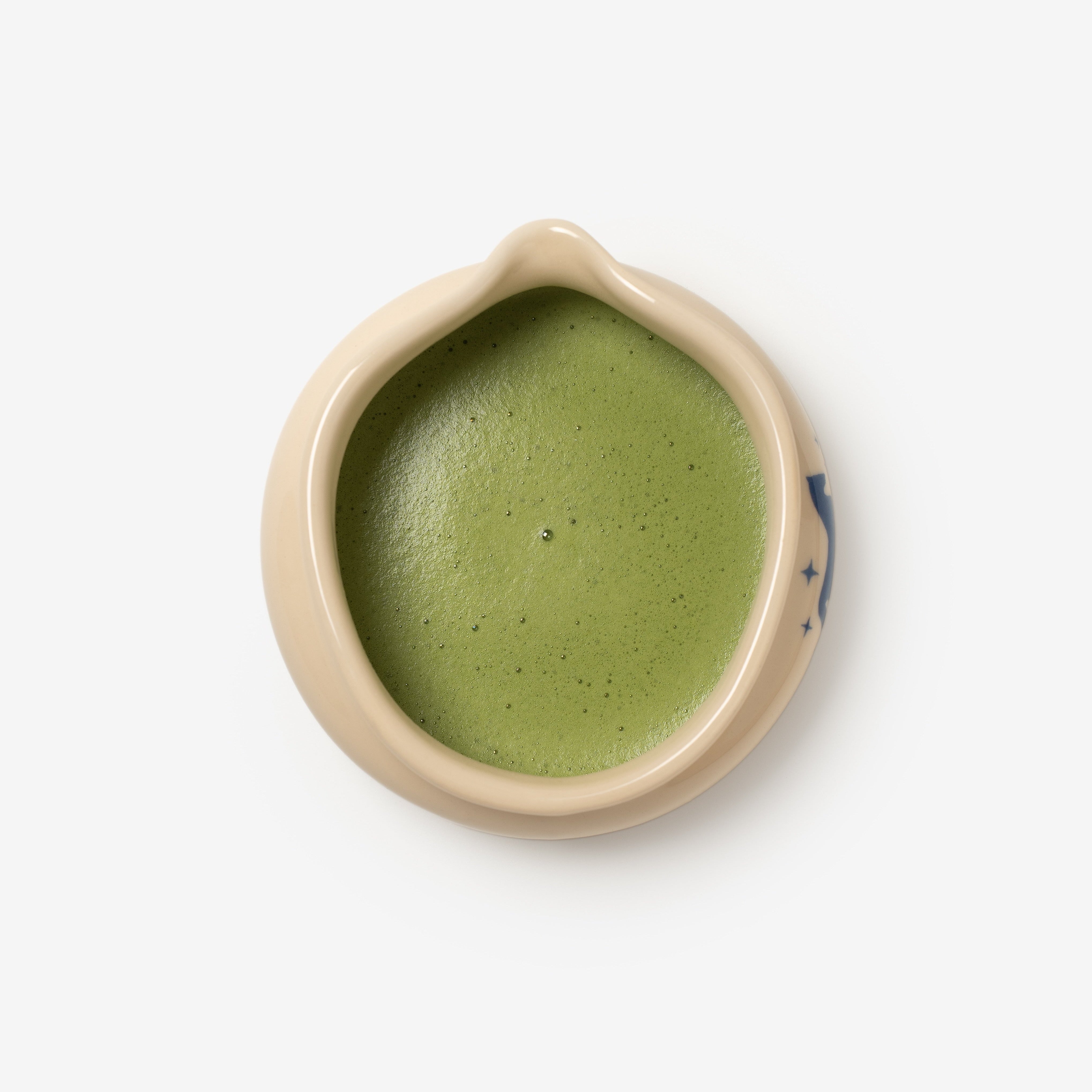 Віримо, що кінь Святого Миколая був його вірним другом та помічником у подорожах. Колекція натхненна символом 2026 року

Наш бестселер - чаван катакучі «WU» у новому різдвяному дизайні. Чаван із носиком для зручного переливання, глазур має ніжну текстуру та спеціальна форму під руку.

Непохитне стійке дно , зігнуті форми для зручного утримання під час приготування.

Весь посуд ми виробляємо на нашій власній керамічній майстерні, щоб зберігати крафтовість та якість продукту

A Horse of St. Nicholas